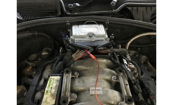 как подключаться-Выходное напряжение-Mercedes-S500 4MATIC 221.186 от 03.05.2007 : Image 1